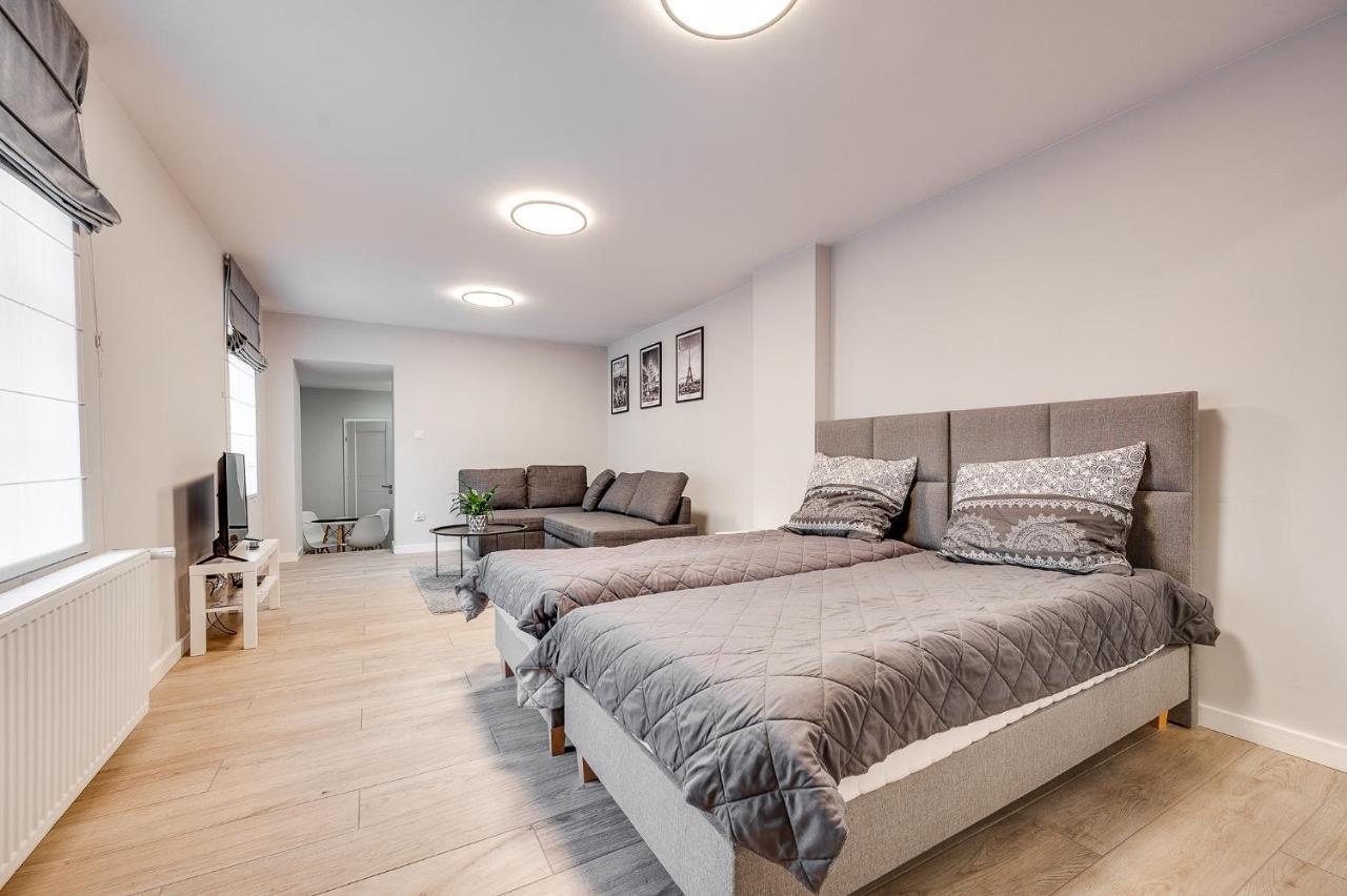 Central Platinum Apartments 19 ريبنيك المظهر الخارجي الصورة